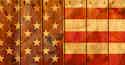 Bandera estadounidense pintada en tablas de madera